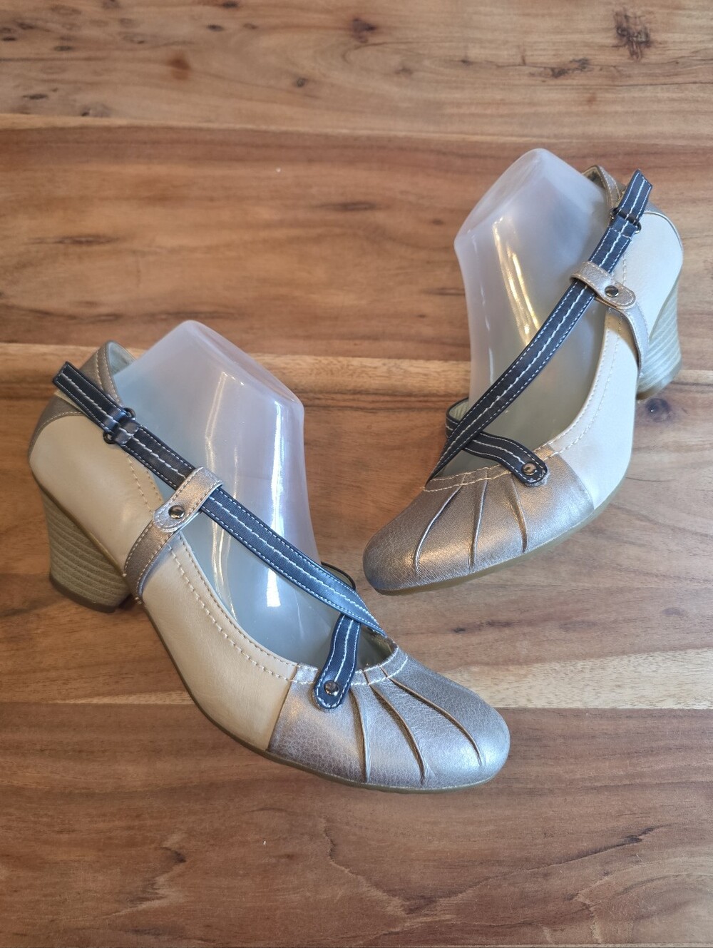 Alberto Two-Tone Metallic Block Heel Mary Jane Blue and Silver Gray, Size 40